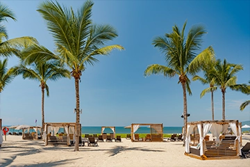 Mozzamare Beach Club Nuevo Vallarta