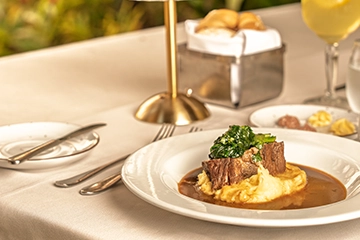 Omaggio Restaurant Marival Distinct
