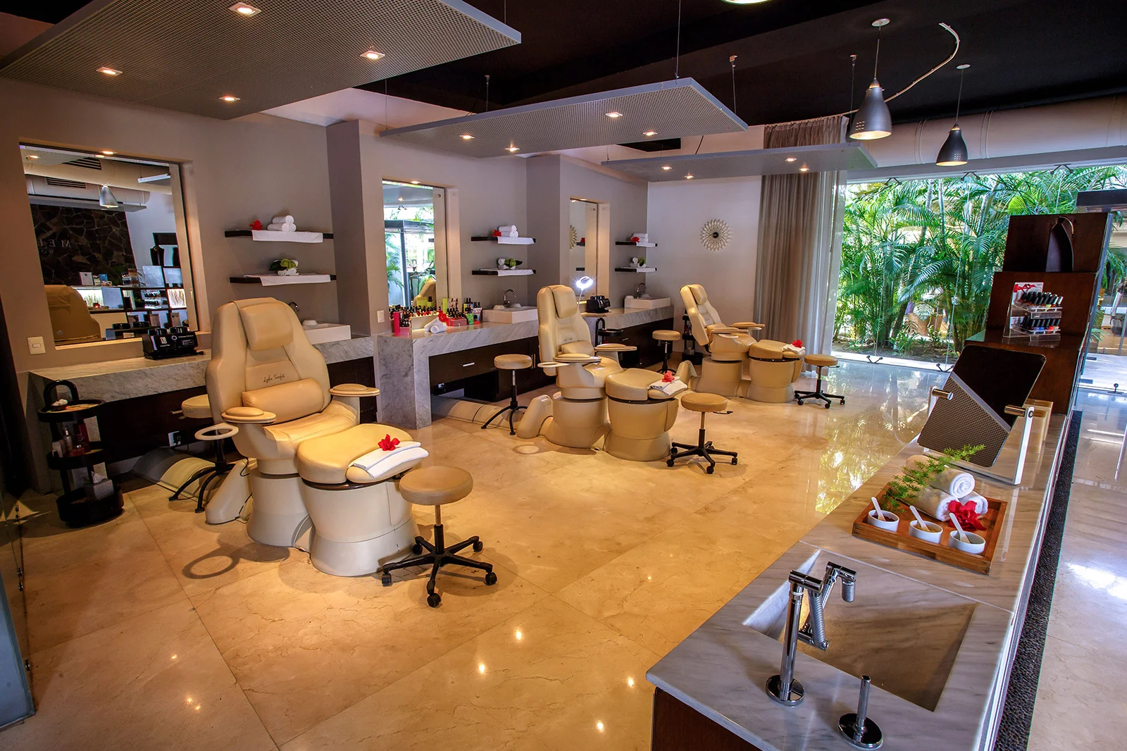Beauty Salon